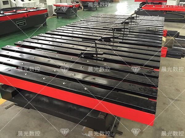 如何讓數(shù)控送料機(jī)防凍？